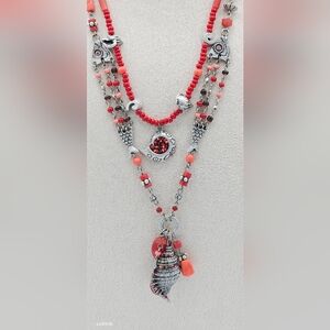 CHICO'S Elegant Red and Silver Beaded Necklace‎